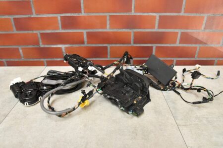 "RIGHT REAR DOOR LOCK SOFT CLOSE INSTALLATION DRIVE BMW 7 G70 i7"