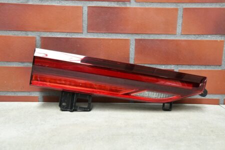 Fanale posteriore Sinistro nel portellone BMW X6 G06 LCI X6M F96 LCI Europa