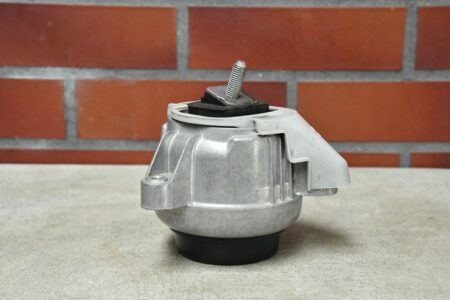 Supporto motore destro BMW M2 F87 M3 F80 M4 F82 F83 2284818 2598km