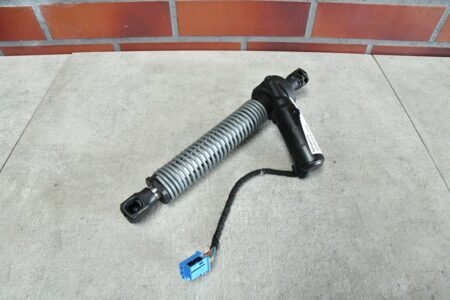 attuatore telescopico del portellone posteriore BMW 4 G22 M4 G82 smontaggio 7487636