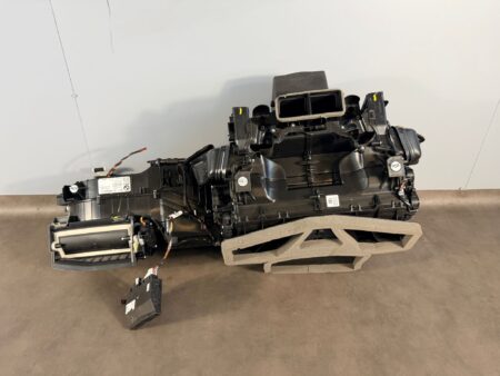 SCATOLA DISTRIBUTORE CLIMATIZZATORE BMW X6 X5 G06 G05 LCI 64117944536 -32-